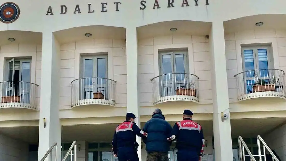 12 yıl hapis cezasıyla aranan şahıs, Bodrum'da jandarma çevirmesine takıldı