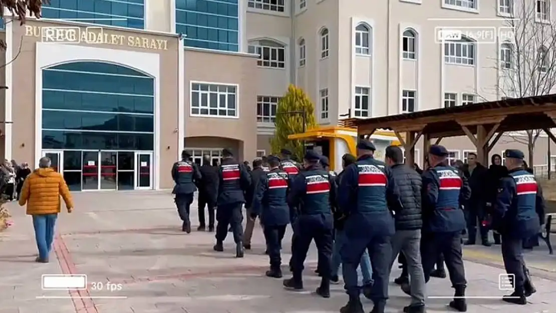 22 ilde FETÖ'ye yönelik 'Kıskaç-38' operasyonları 24 tutuklama