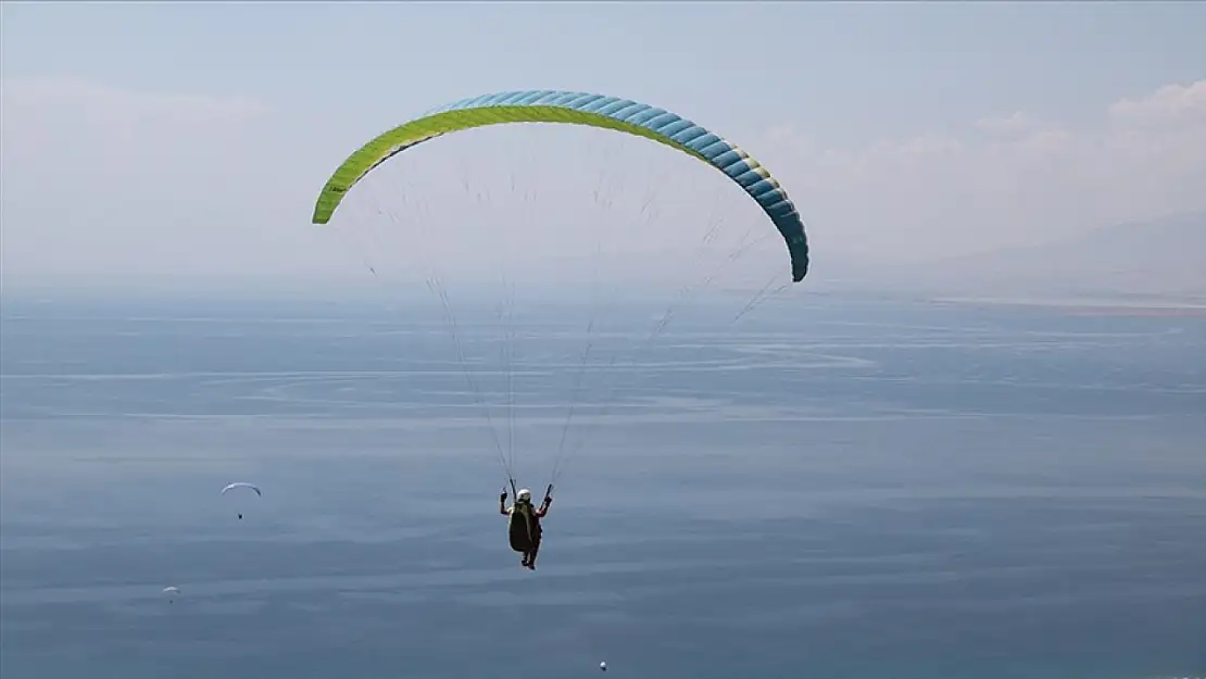 Babadağ'da paraşüt kazası: Belaruslu pilot kayalıklara düştü