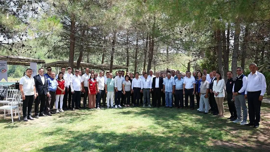 Başkan Aras STK'lar ve muhtarlar ile Ula'da bir araya geldi