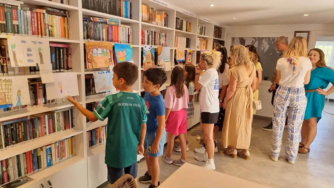 Bodrum'da çocuklardan hikâyeler ve resimler sergisi