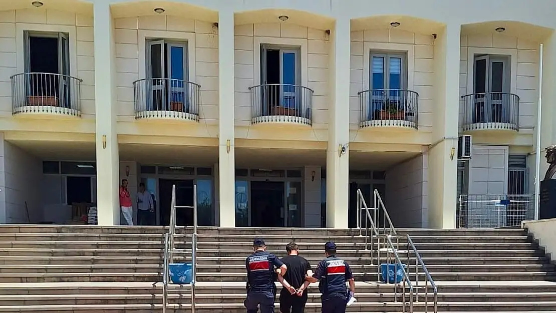 Bodrum'da iki ayrı suçtan aranan şahıs yakalandı