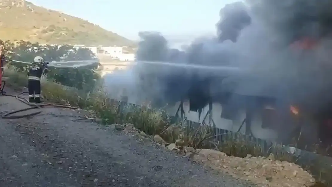 Bodrum'da şantiye konteynırında yangın çıktı!