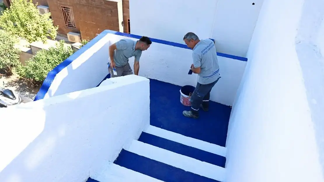 Bodrum sokakları renklendi! Mavi ve beyaza boyanıyor