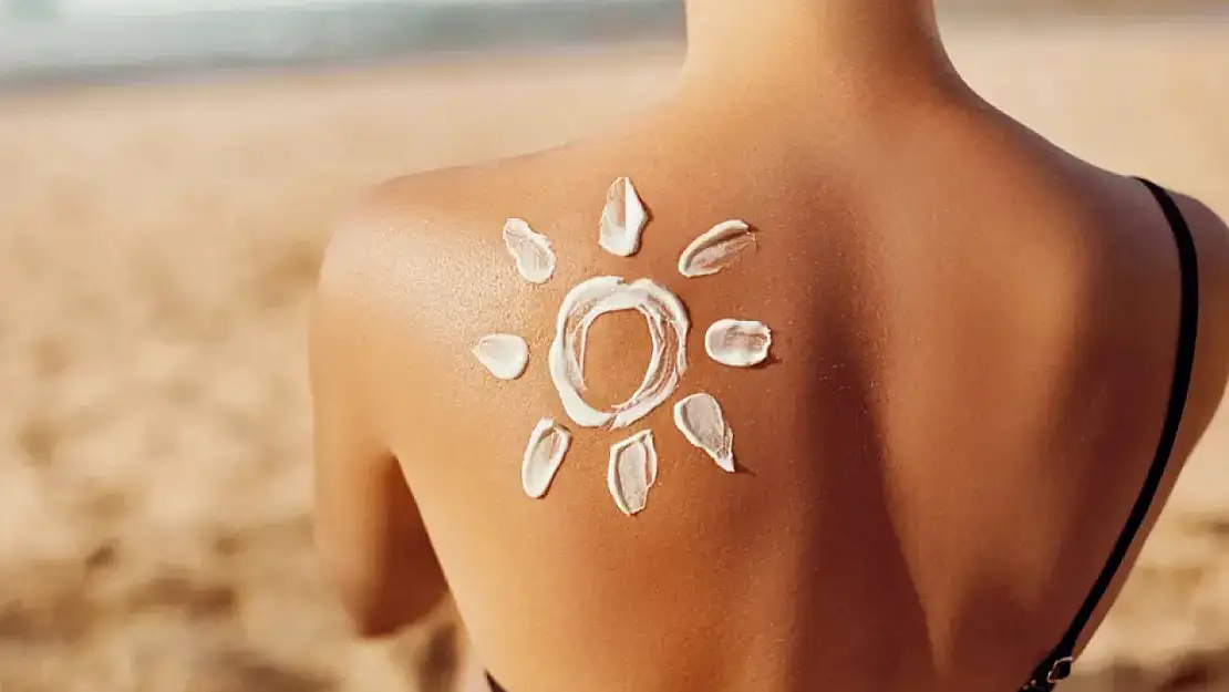Bronzlaşmak isterken cildinizi soldurmayın! Güneş yanığına iyi gelen en doğal yöntemler neler?