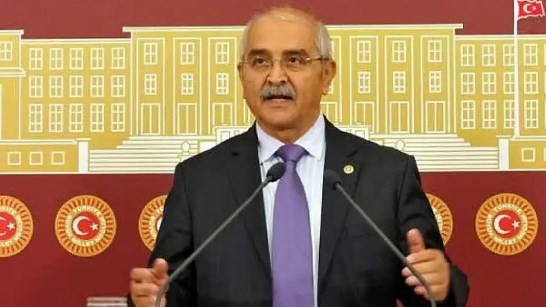CHP eski Muğla milletvekili Nurattin Demir trafik kazasında ağır yaralandı
