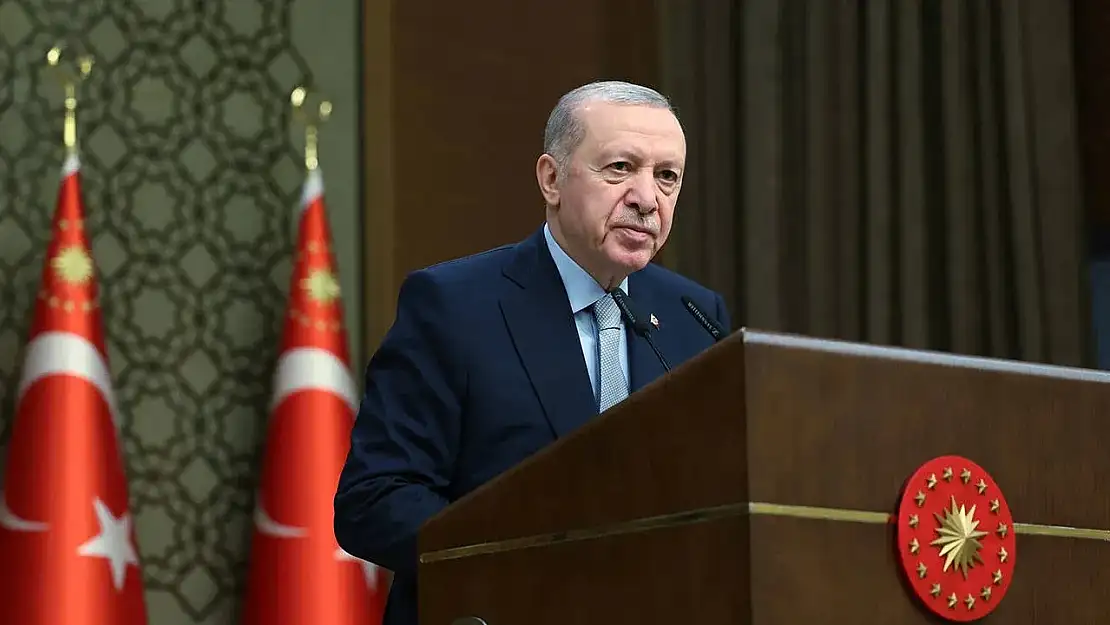 Cumhurbaşkanı Erdoğan: Mikrofonu kapan millete hakaret ediyor