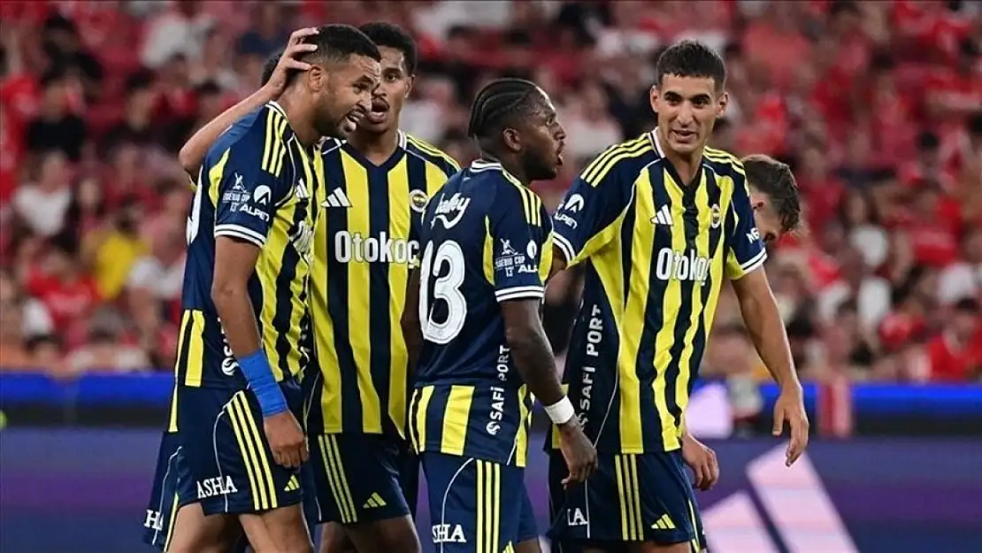 Fenerbahçe'nin UEFA kadrosu açıklandı! O isim listede yer bulamadı...