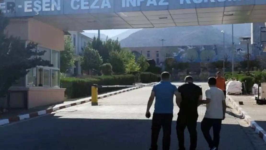 Fethiye'de 25 suçtan aranan hükümlü yakalandı
