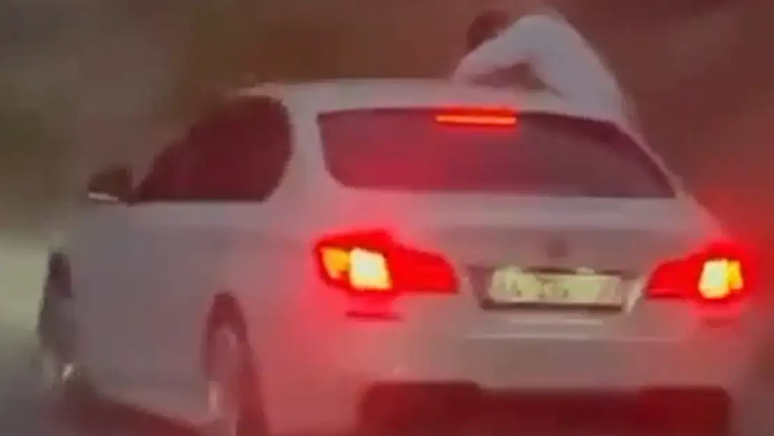 Fethiye'de camdan sarkıp izmaritini yola atınca cezadan kaçamadı