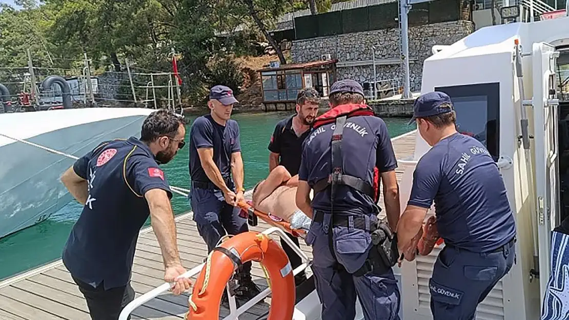 Fethiye'de gezi teknesine yaralanan  vatandaş kurtarıldı