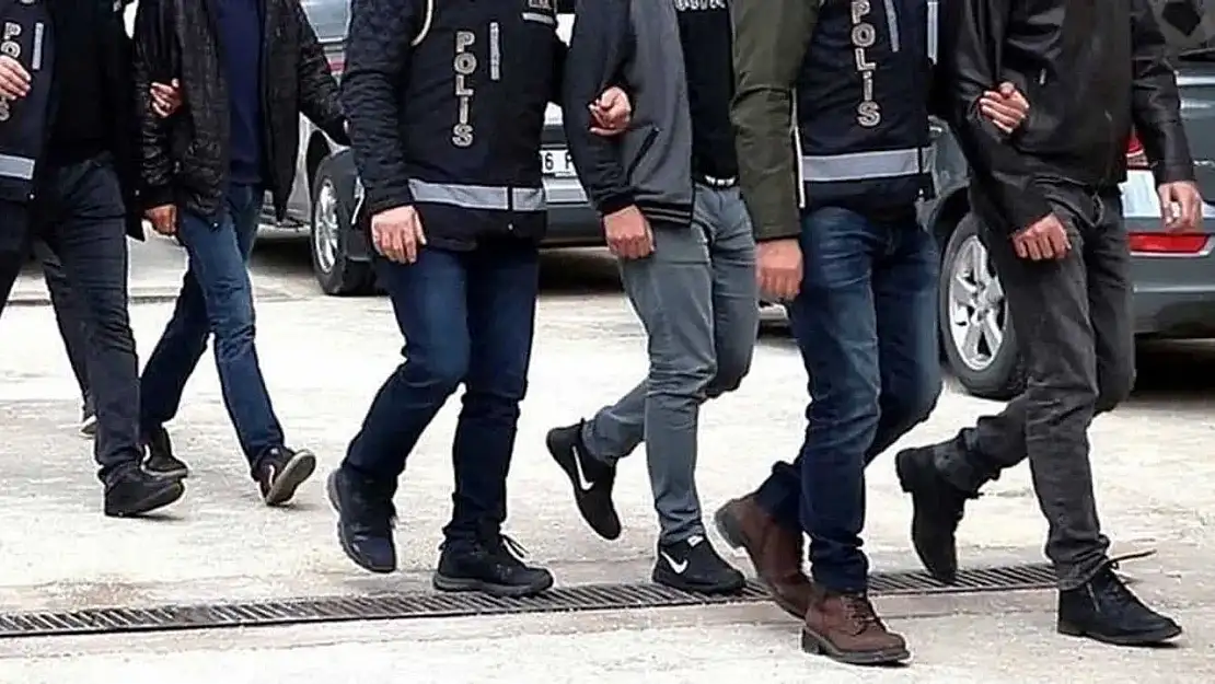 FETÖ operasyonunda 20 farklı ilde 33 kişi tutuklandı