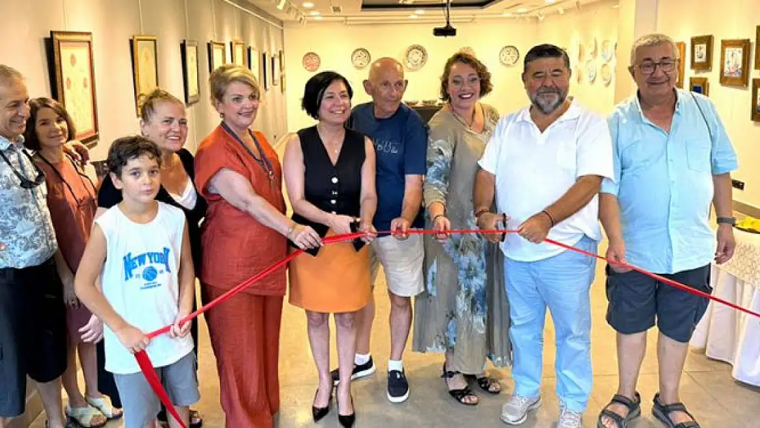 Gülşah İkbal Cesur'un Gelenekselden Geleceğe sergisi Bodrum'da açıldı!