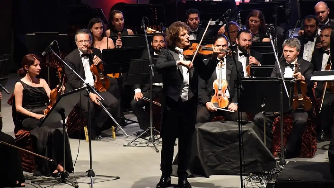 BODRUM'DA MUHTEŞEM KONSER