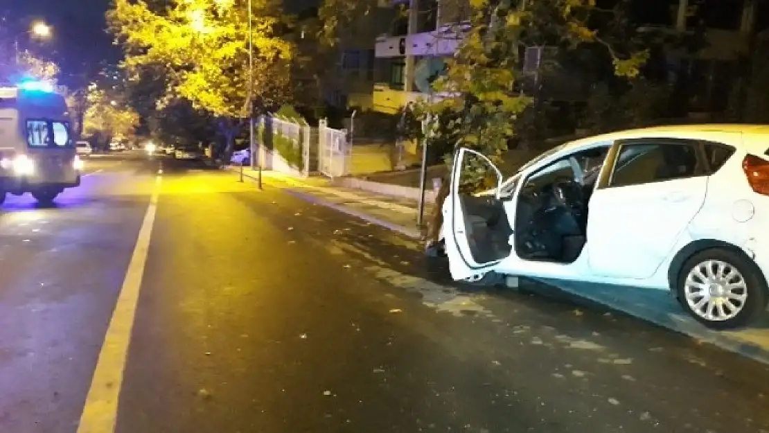 MUĞLA'DA YAŞANAN TRAFİK KAZASI GÜVENLİK KAMERASINDA