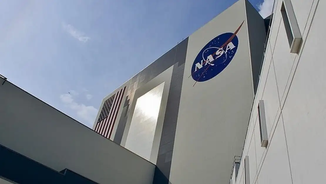 NASA UZAYA ARAŞTIRMA EKİPMANLARI YOLLADI