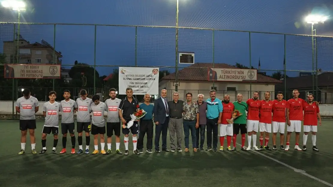 UĞUR ÇÖLLÜ HALI SAHA FUTBOL TURNUVASI BAŞLADI