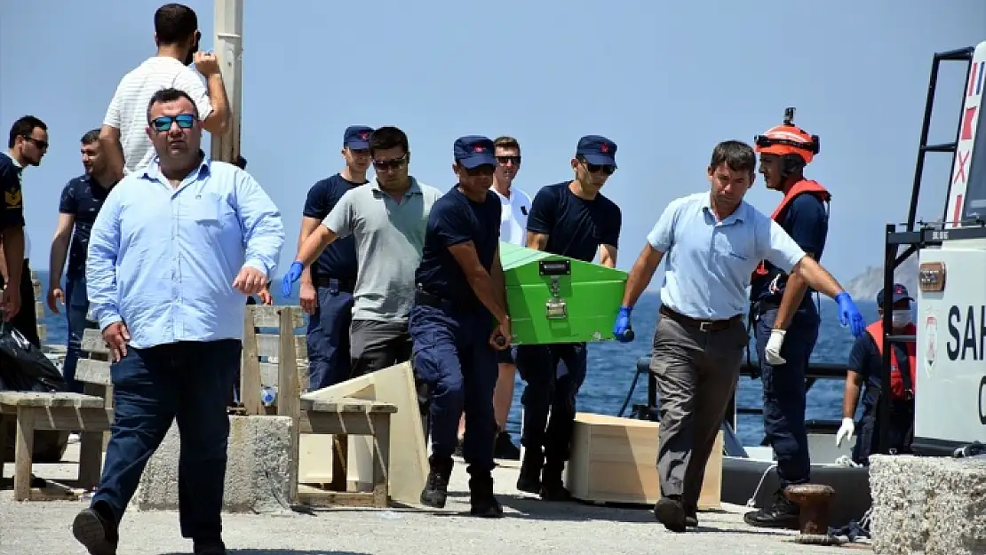 UMUDA YOLCULUK EGE SULARINDA ÖLÜMLE SONUÇLANIYOR