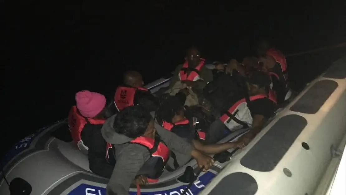 BODRUM'DA 8 DÜZENSİZ GÖÇMEN YAKALANDI
