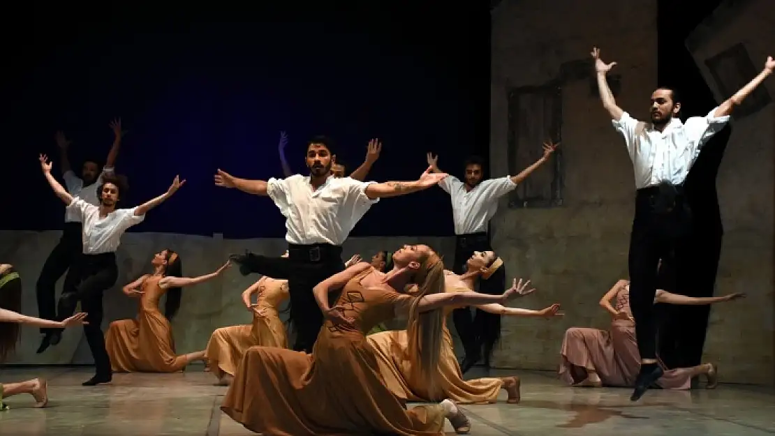 BODRUM KONSERLERİ ZORBA BALESİYLE DEVAM ETTİ