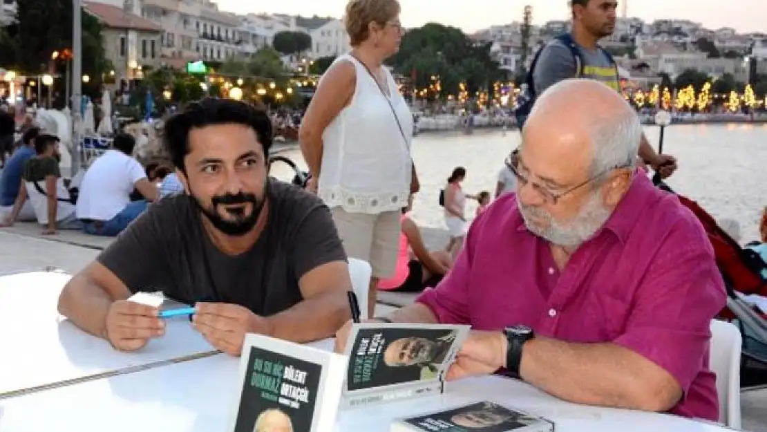 BÜLENT ORTAÇGİL KİTABINI DATÇA'DA İMZALADI