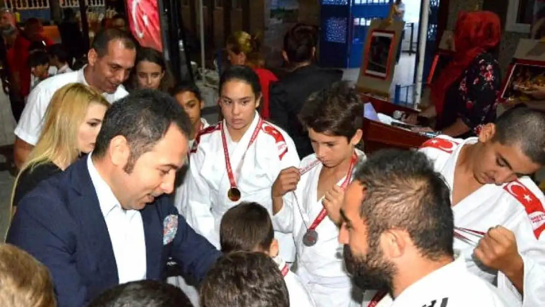 DATÇA'DA 15 TEMMUZ ŞEHİTLERİ ANILDI