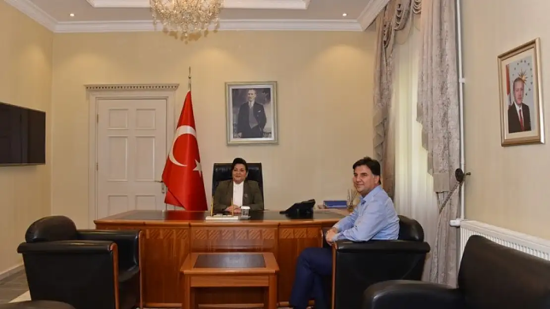 FETHİYE BELEDİYE BAŞKANI ALİM KARACA ESENGÜL CİVELEK'İ ZİYARET ETTİ