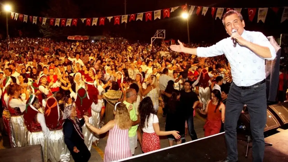 FETHİYE'DE KİRAZ FESTİVALİ COŞKUSU