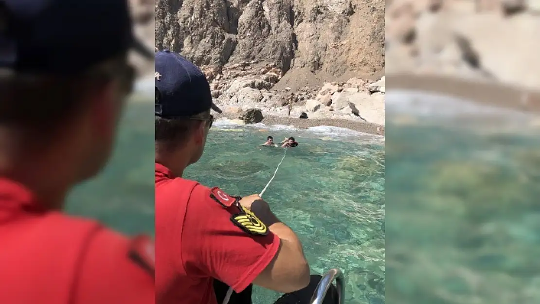 FETHİYE'DE MAHSUR KALAN TATİLCİLER JAK TİMİ TARAFINDAN KURTARILDI