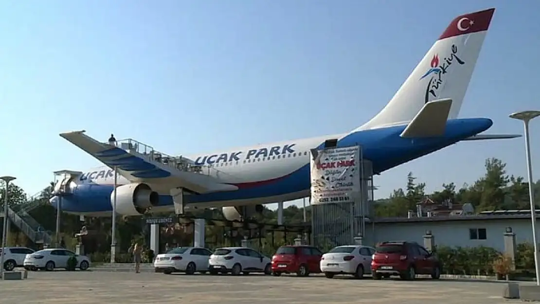HURDA UÇAK MUĞLA'DA RESTORAN OLDU
