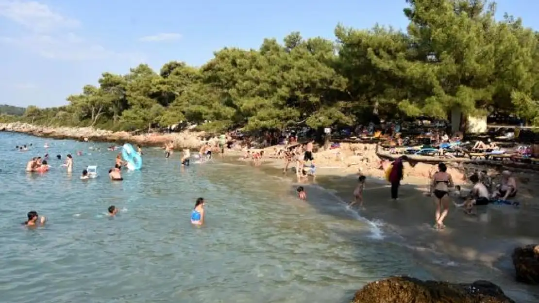 MARMARİS İNCEKUM PLAJI DOĞASIYLA BÜYÜLÜYOR