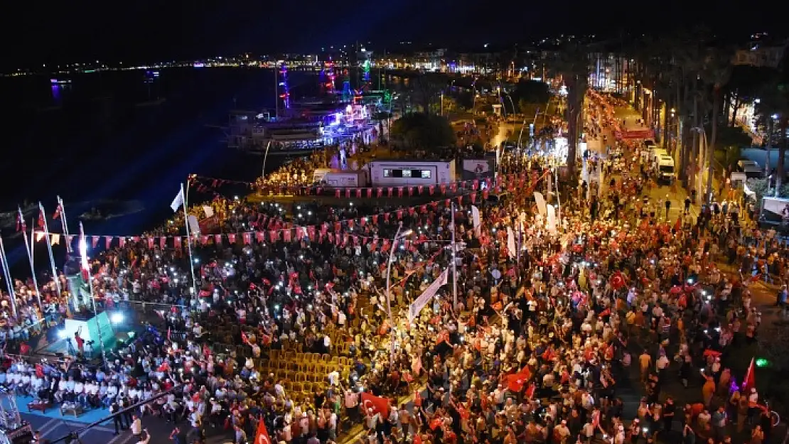 MARMARİS'TE 15 TEMMUZ DEMOKRASİ VE MİLLİ BİRLİK GÜNÜ