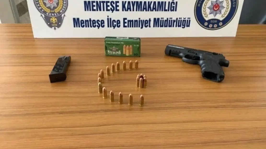 POLİS UYGULAMASINDA RUHSATSIZ SİLAH