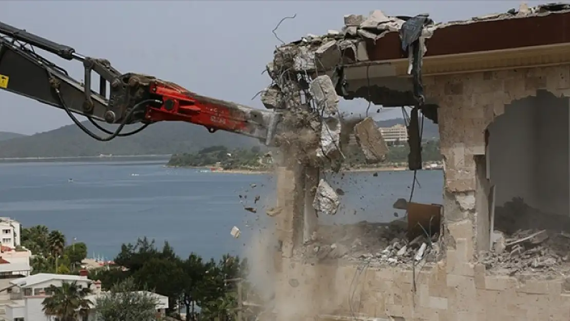 BODRUM'DA YIKIMLAR BAŞLADI
