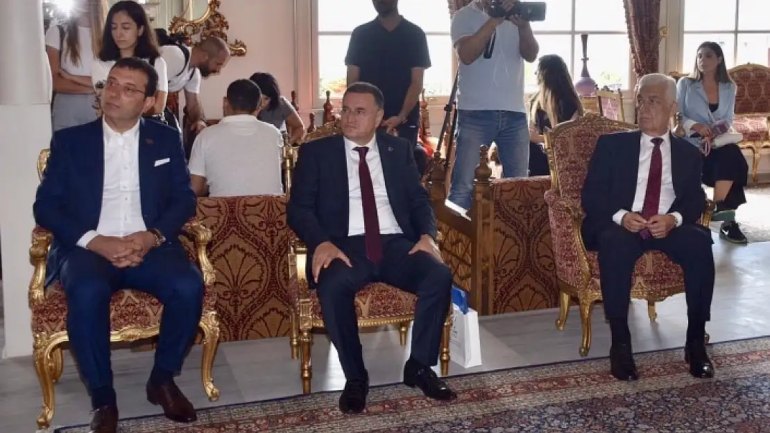 CHP'Lİ BÜYÜKŞEHİR BELEDİYE BAŞKANLARI ÇALIŞTAY İÇİN TOPLANDI