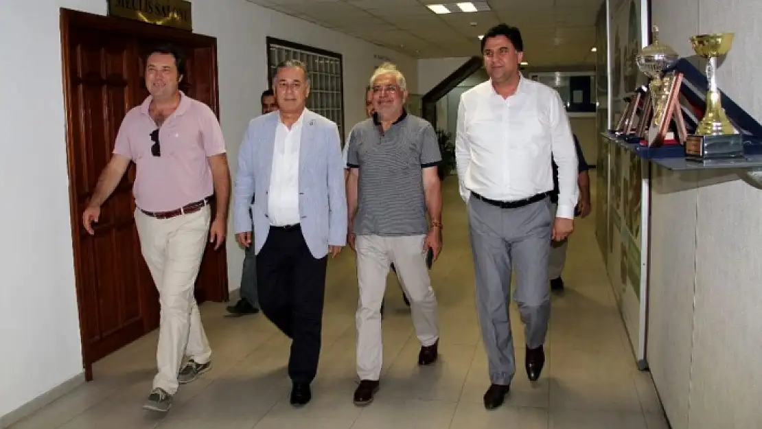 CHP MİLLETVEKİLLERİ FETHİYE'DE ALİM KARACA'YI ZİYARET ETTİ