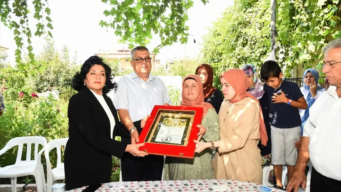 DALAMAN'LI ŞEHİT EMRE KARGIN'IN ŞEHADET BELGESİ AİLESİNE VERİLDİ