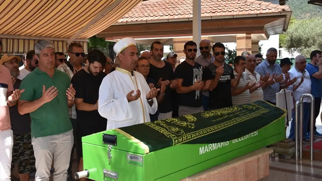 MARMARİS'TE ŞARKICI DEVRAN ÇAĞLAR'IN CENAZESİ DEFNEDİLDİ