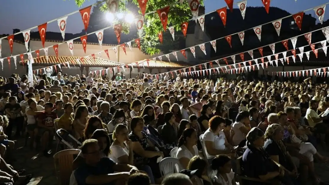 MENTEŞE BELEDİYESİ'NDEN YAZLIK SİNEMA UYGULAMASI