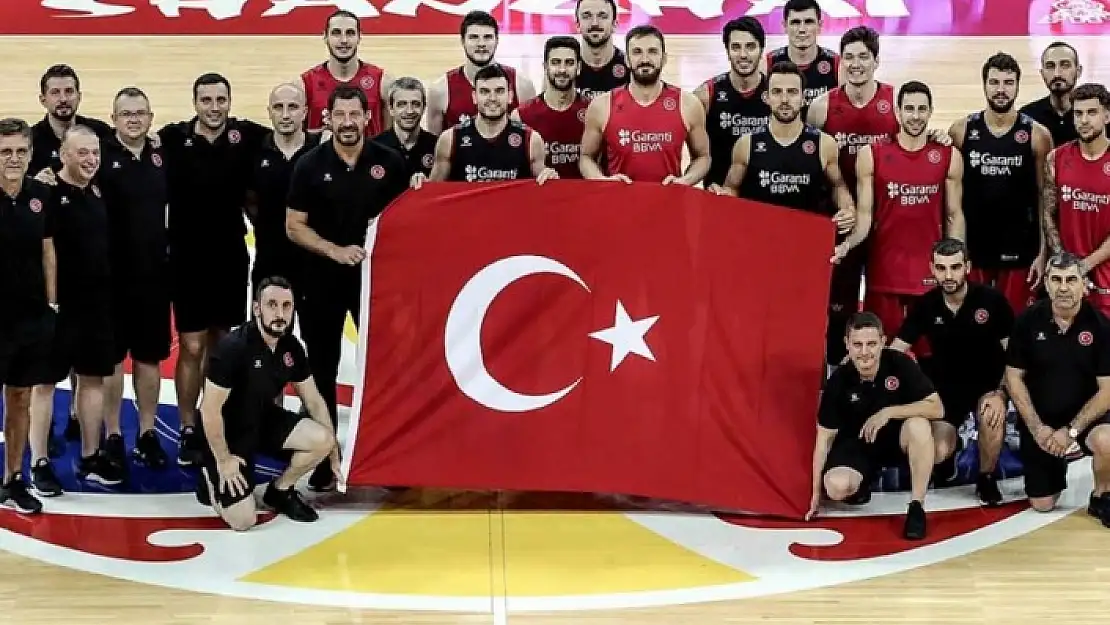 12 DEV ADAM TURNUVAYA VEDA ETTİ