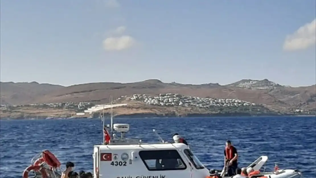 BODRUM'DA 18 DÜZENSİZ GÖÇMEN VE 1 ORGANİZATÖR YAKALANDI