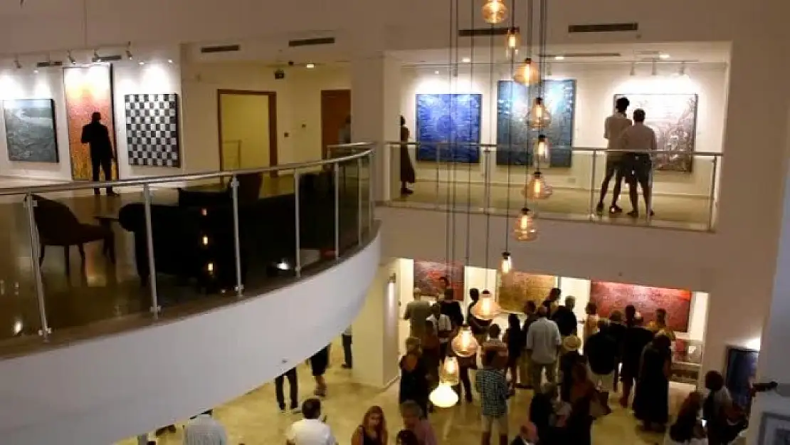 BODRUM'DA '60 YIL 60 ESER' RESİM SERGİSİ AÇILDI