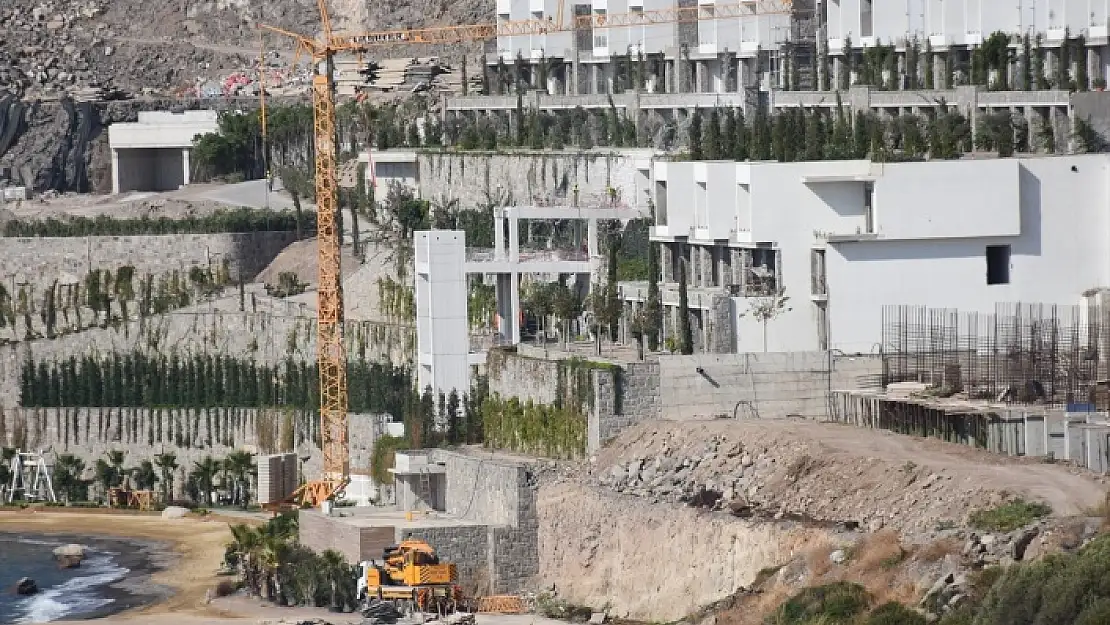 BODRUM'DA KANUNA AYKIRI YAPILARIN YIKIMINA BAKANLIK DEVAM EDECEK