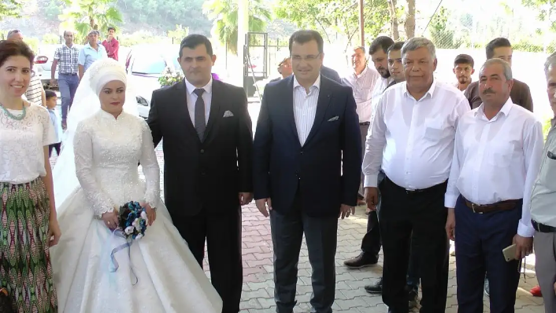 DALAMAN'DA GÖRME ENGELLİ ÇİFTİN EN MUTLU GÜNÜ