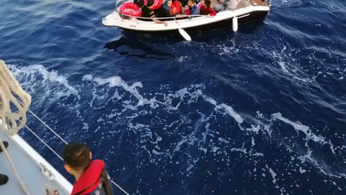 DATÇA'DA 22 KAÇAK GÖÇMEN YAKALANDI