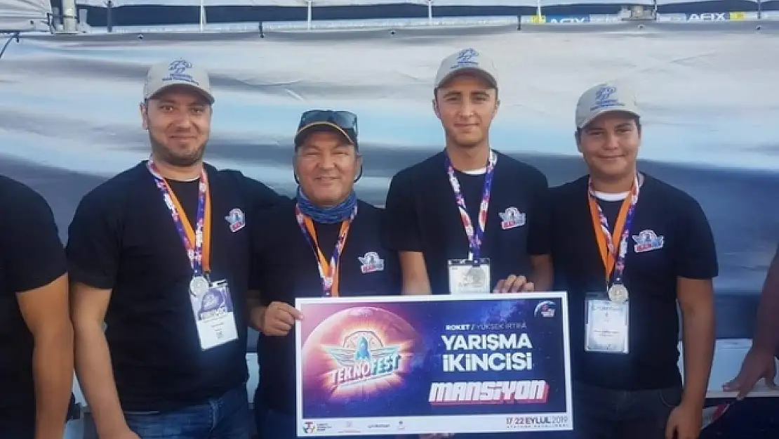 GÖKOVA ROKET TAKIMI TEKNOFEST'TE İKİNCİ OLARAK MUĞLA'YA GURUR YAŞATTI