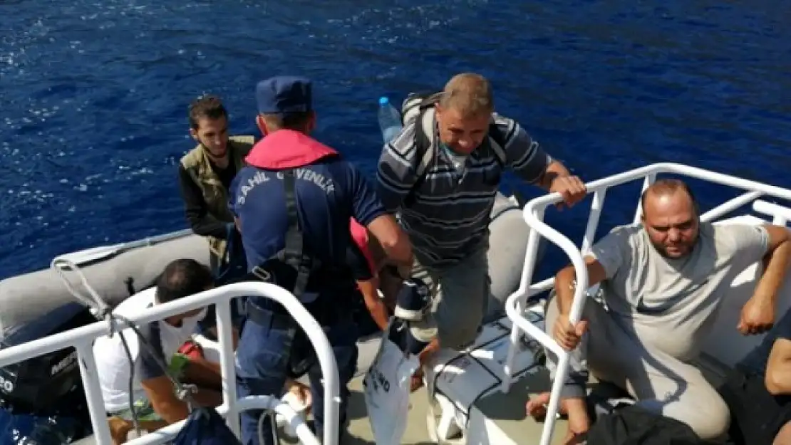 MUĞLA'DA 15 DÜZENSİZ GÖÇMEN YAKALANDI