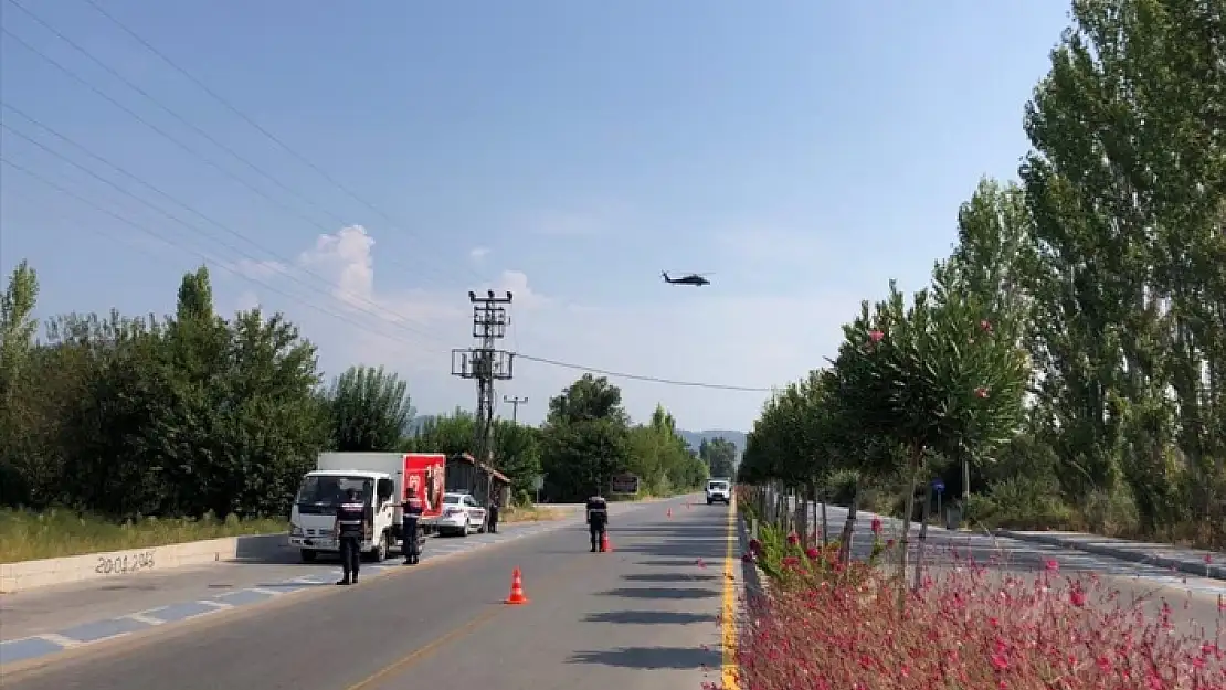 ORTACA'DA HELİKOPTERLE TRAFİK DENETİMİ