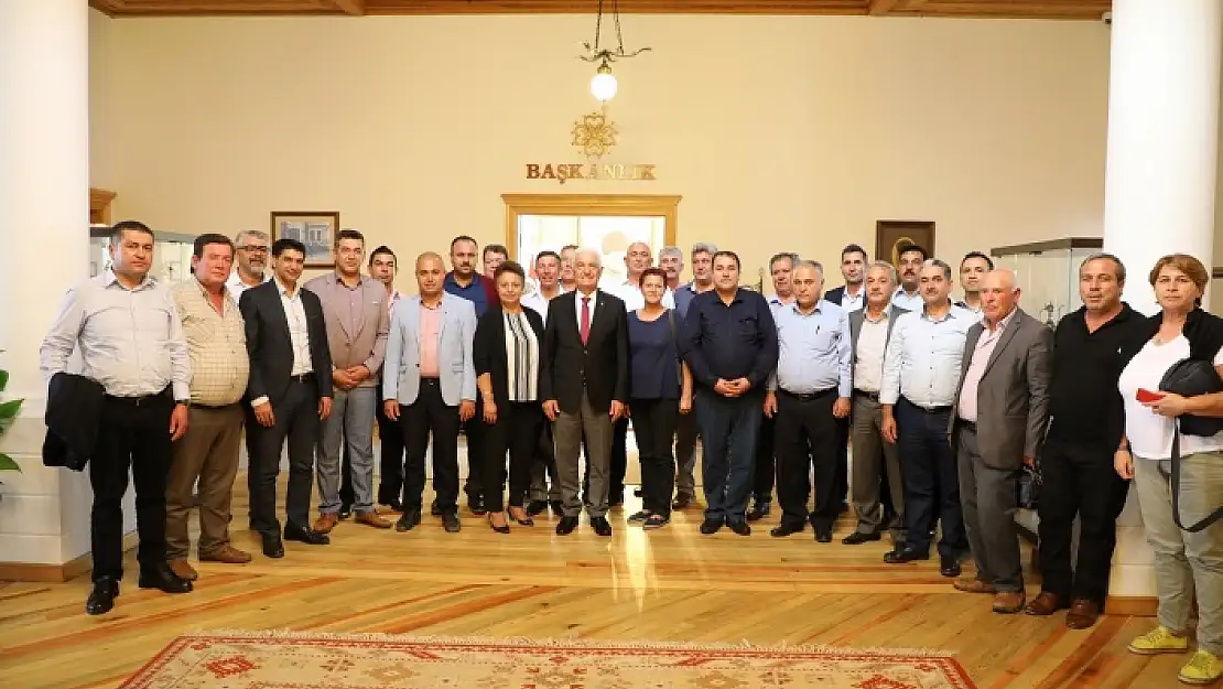 OSMAN GÜRÜN KÖYCEĞİZ MUHTARLARINI AĞIRLADI