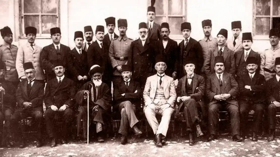 SİVAS KONGRESİ 100 YAŞINDA